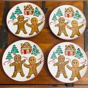 Williams-Sonoma Christmas vintage Gingerbread Salad or Dessert Plates. Set 4